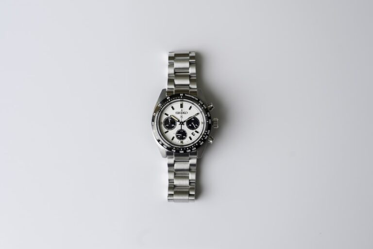 How to Pair Your Watch with Any Outfit Effortlessly